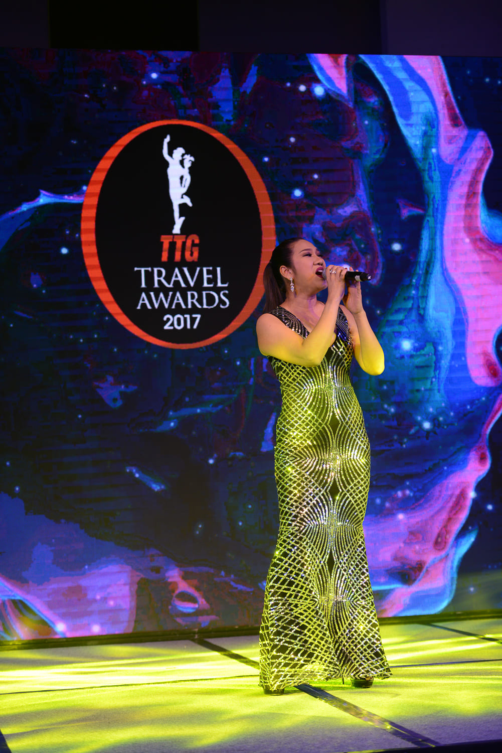 Thailand’s leading vocalist Pearl Rapeeporn